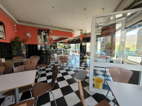 Loja  Venda em Cidade da Maia,Maia