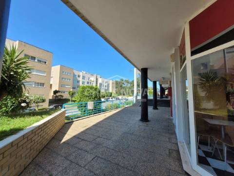 Loja  Venda em Cidade da Maia,Maia