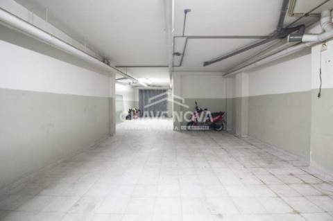 Padaria / Pastelaria  Trespasse em Castêlo da Maia,Maia