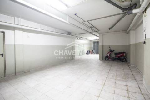 Padaria / Pastelaria  Trespasse em Castêlo da Maia,Maia