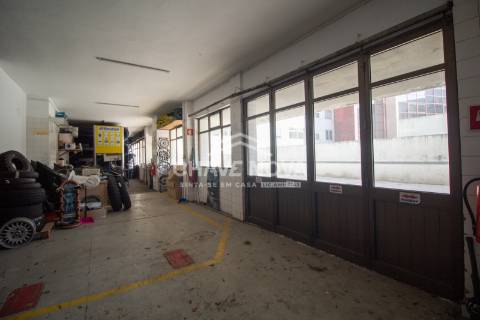 Loja  Venda em Cidade da Maia,Maia