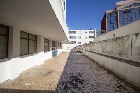 Loja  Venda em Cidade da Maia,Maia