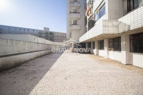 Loja  Venda em Cidade da Maia,Maia