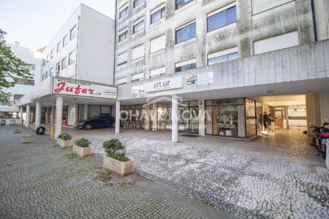 Loja  Venda em Cidade da Maia,Maia