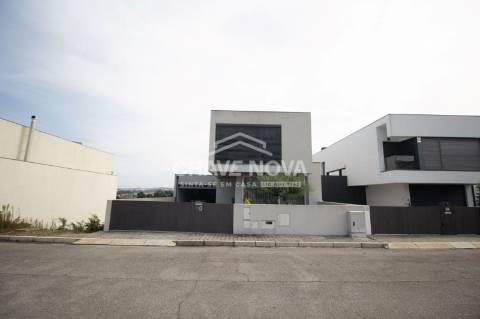 Moradia T3 Venda em Oliveira do Douro,Vila Nova de Gaia