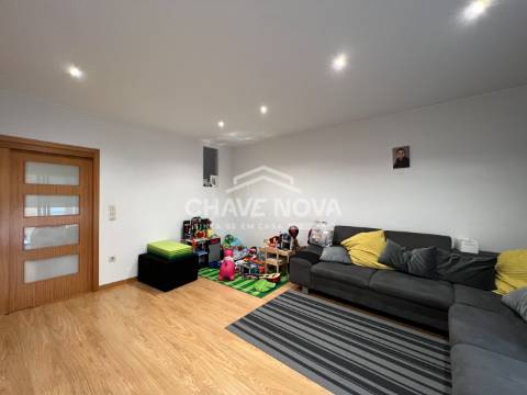 Moradia em Banda T3 Venda em Gondomar (São Cosme), Valbom e Jovim,Gondomar