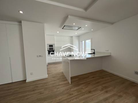 Apartamento T4 Venda em Montijo e Afonsoeiro,Montijo