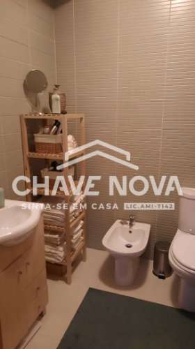 Arrenda-se T2+1 Duplex mobilado no Porto