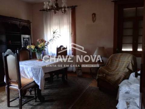 Moradia Geminada T6 Venda em Campanhã,Porto