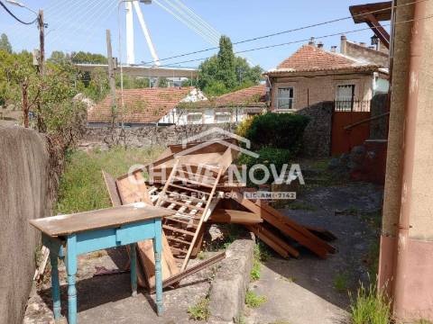 Moradia Geminada T6 Venda em Campanhã,Porto