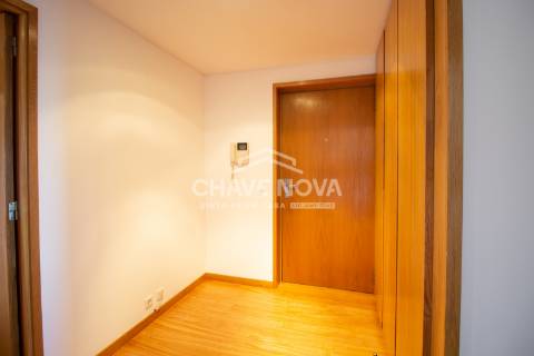 Apartamento T2 Arrendamento em Aldoar, Foz do Douro e Nevogilde,Porto