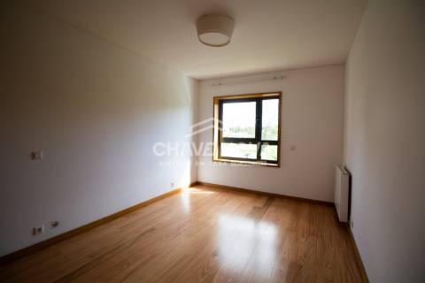 Apartamento T2 Arrendamento em Aldoar, Foz do Douro e Nevogilde,Porto