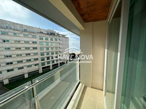 T2 na primeira linha de mar, em Matosinhos