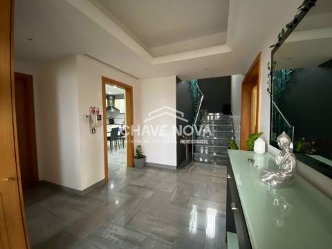 Moradia Isolada T3 Venda em Bougado (São Martinho e Santiago),Trofa