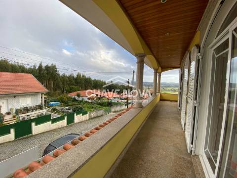 Moradia Isolada T3 Venda em Bougado (São Martinho e Santiago),Trofa