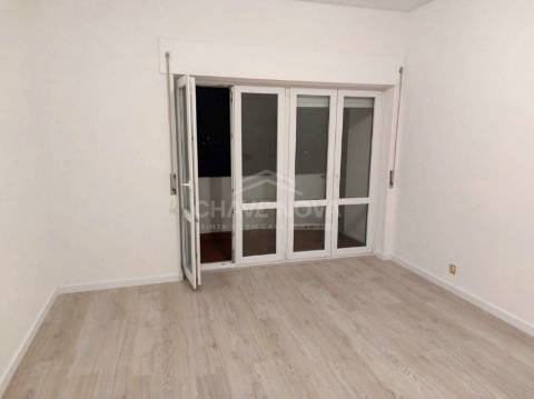 Apartamento T3 Arrendamento em Setúbal (São Julião, Nossa Senhora da Anunciada e Santa Maria da Graça),Setúbal