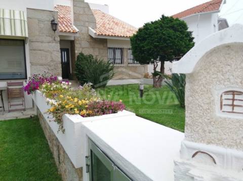 Moradia Isolada T5 Venda em Anta e Guetim,Espinho
