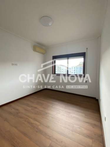 Apartamento T3 Arrendamento em Cedofeita, Santo Ildefonso, Sé, Miragaia, São Nicolau e Vitória,Porto