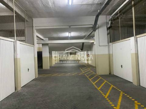 Loja  Venda em Oliveira do Douro,Vila Nova de Gaia