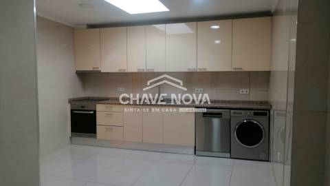 Moradia em Banda T3 Venda em Campanhã,Porto