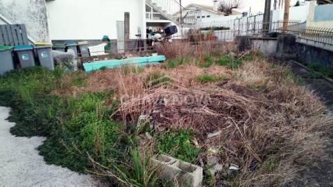 Moradia Isolada T3 Venda em Caldas de São Jorge e Pigeiros,Santa Maria da Feira