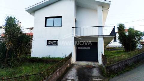 Moradia Isolada T3 Venda em Caldas de São Jorge e Pigeiros,Santa Maria da Feira