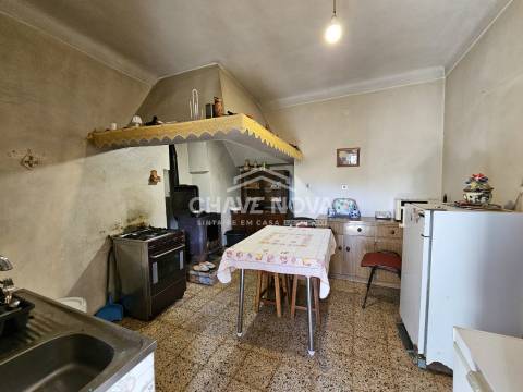 Moradia Isolada T2 Venda em Espadanedo,Cinfães