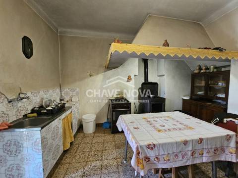 Moradia Isolada T2 Venda em Espadanedo,Cinfães