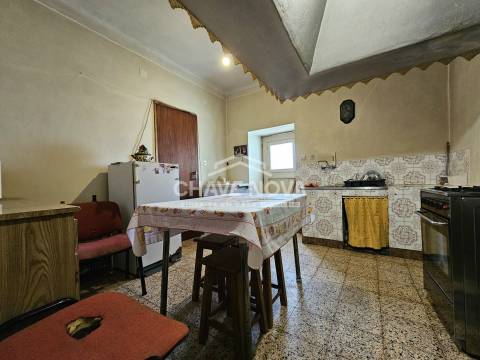 Moradia Isolada T2 Venda em Espadanedo,Cinfães