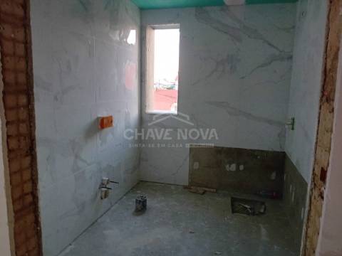 Moradia Geminada T4 Venda em Fernão Ferro,Seixal