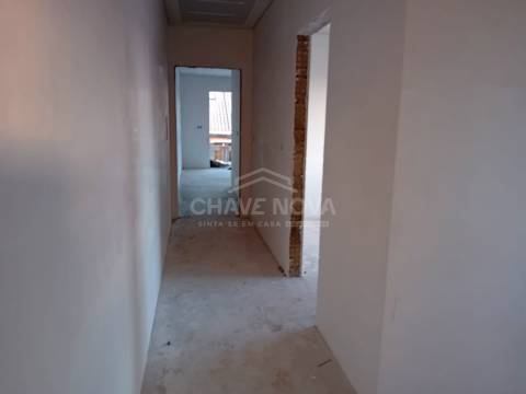 Moradia Geminada T4 Venda em Fernão Ferro,Seixal