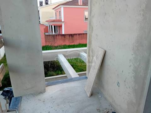 Moradia Geminada T4 Venda em Fernão Ferro,Seixal