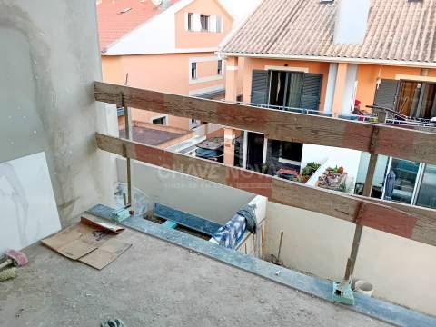 Moradia Geminada T4 Venda em Fernão Ferro,Seixal