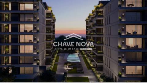 T4 com garagem fechada no condomínio privado "Fusion Private Residence" (Green Terrace Porto)