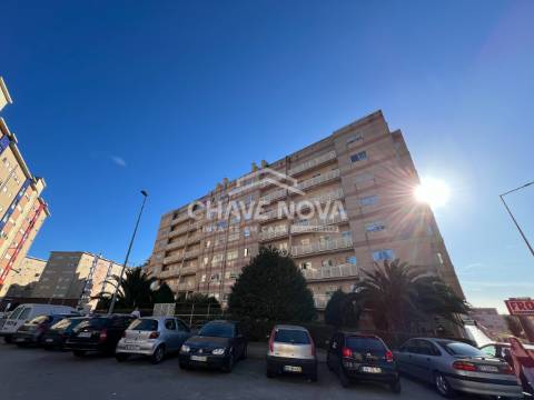 Apartamento T3 Venda em Vilar de Andorinho,Vila Nova de Gaia