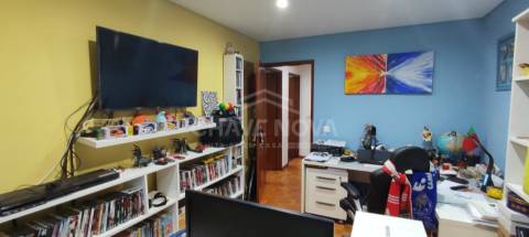 T3 para venda com varandas e lugar de garagem, Gondomar