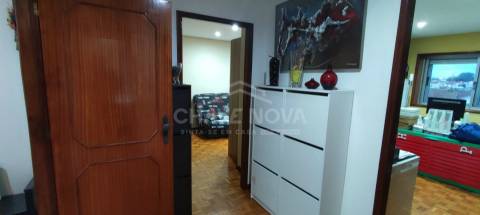 T3 para venda com varandas e lugar de garagem, Gondomar