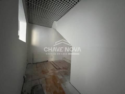 Loja  Venda em Mafamude e Vilar do Paraíso,Vila Nova de Gaia