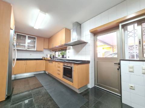 Moradia Geminada T4 Venda em Custóias, Leça do Balio e Guifões,Matosinhos