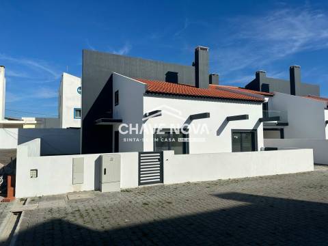 Moradia Geminada T4 Venda em Silveira,Torres Vedras