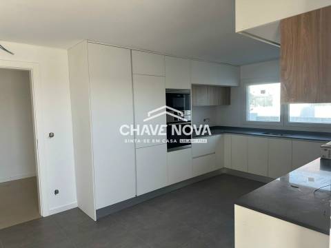 Moradia Geminada T4 Venda em Silveira,Torres Vedras