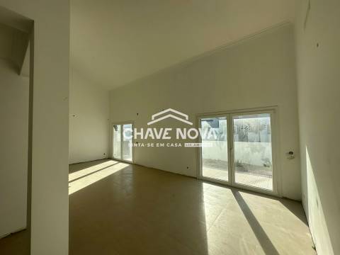 Moradia Geminada T4 Venda em Silveira,Torres Vedras