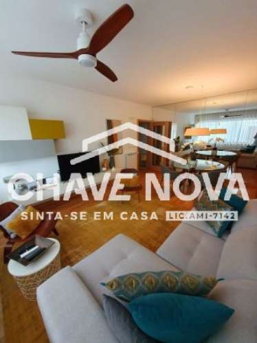 Apartamento T2 Venda em Lumiar,Lisboa