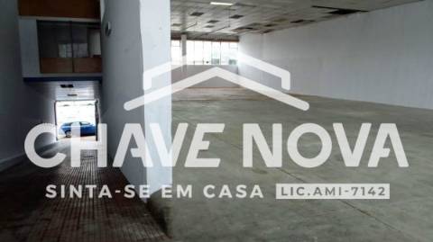Armazém  Arrendamento em Sacavém e Prior Velho,Loures