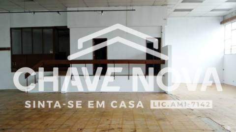 Armazém  Arrendamento em Sacavém e Prior Velho,Loures