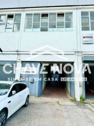 Armazém  Arrendamento em Sacavém e Prior Velho,Loures