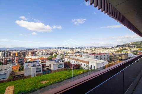 Moradia em Banda T4 Venda em Nogueira, Fraião e Lamaçães,Braga