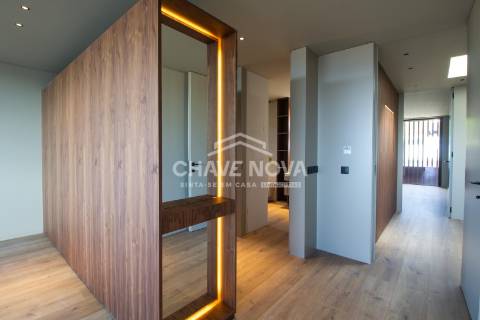 Moradia em Banda T4 Venda em Nogueira, Fraião e Lamaçães,Braga