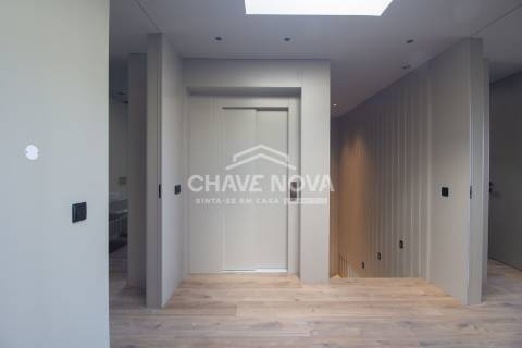 Moradia em Banda T4 Venda em Nogueira, Fraião e Lamaçães,Braga