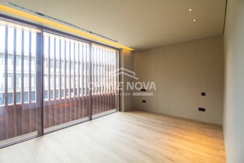 Moradia em Banda T4 Venda em Nogueira, Fraião e Lamaçães,Braga